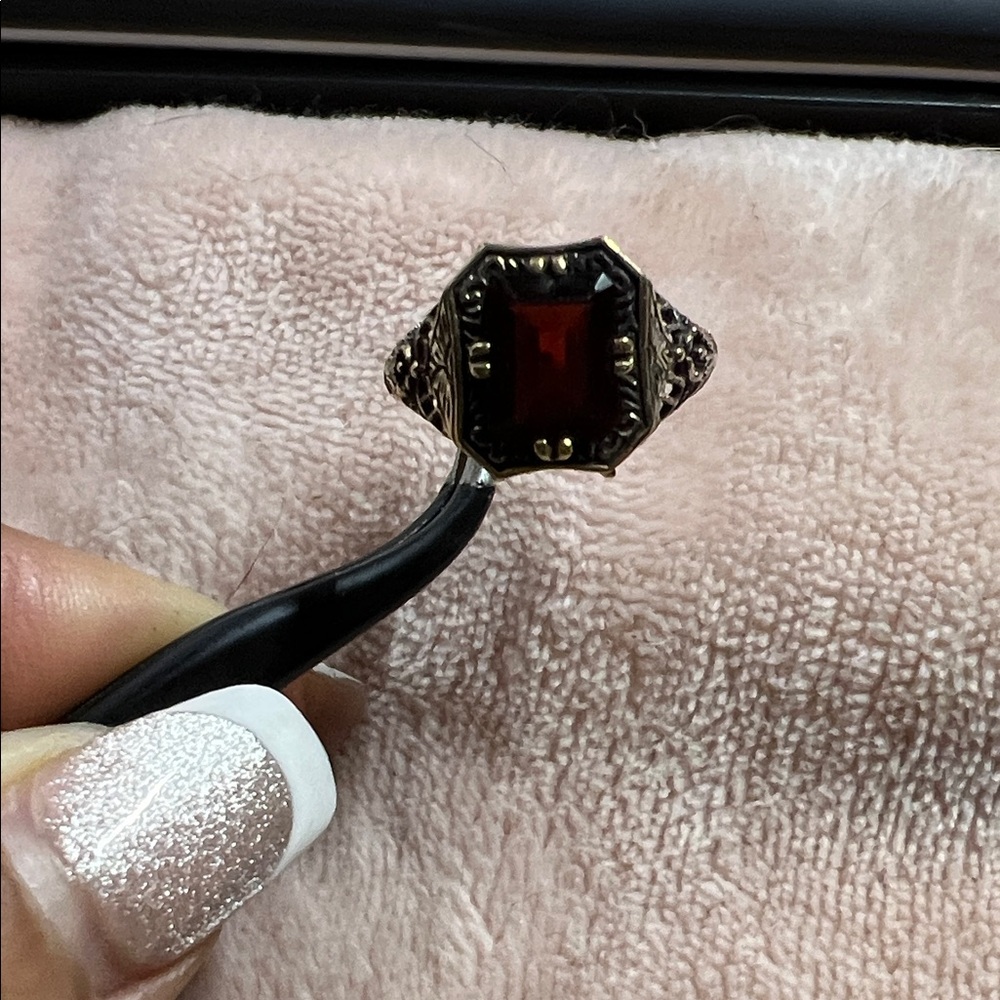 Antique 10k Solid Gold Garnet Ring Size 7. Beauti… - image 1
